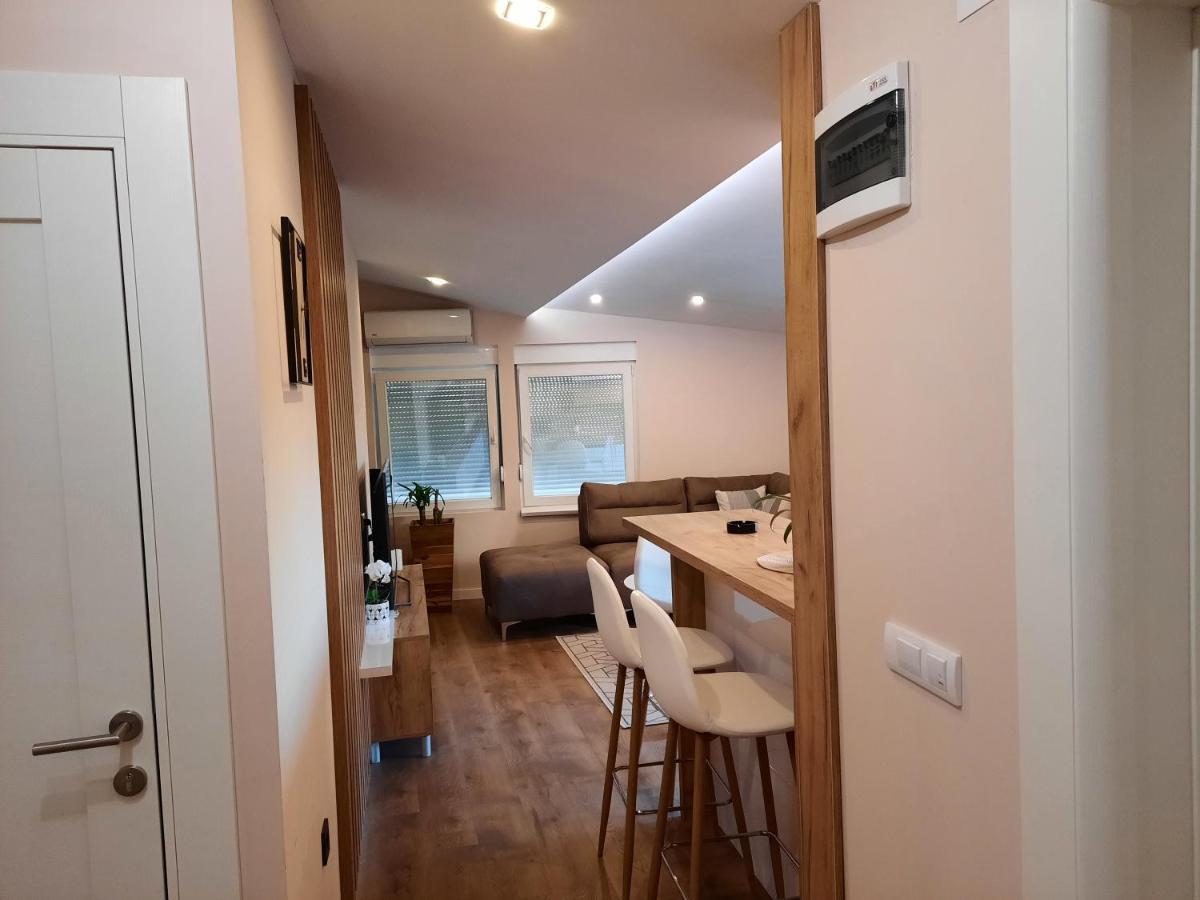 Dream Home, Free Garage Nis Bagian luar foto